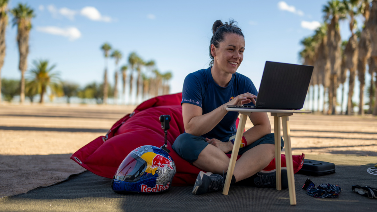 asus-proart-red-bull.png