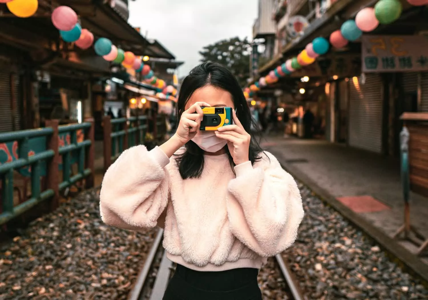 Gen-Z-analog-fotografciliga-yeniden-yoneliyor.jpg