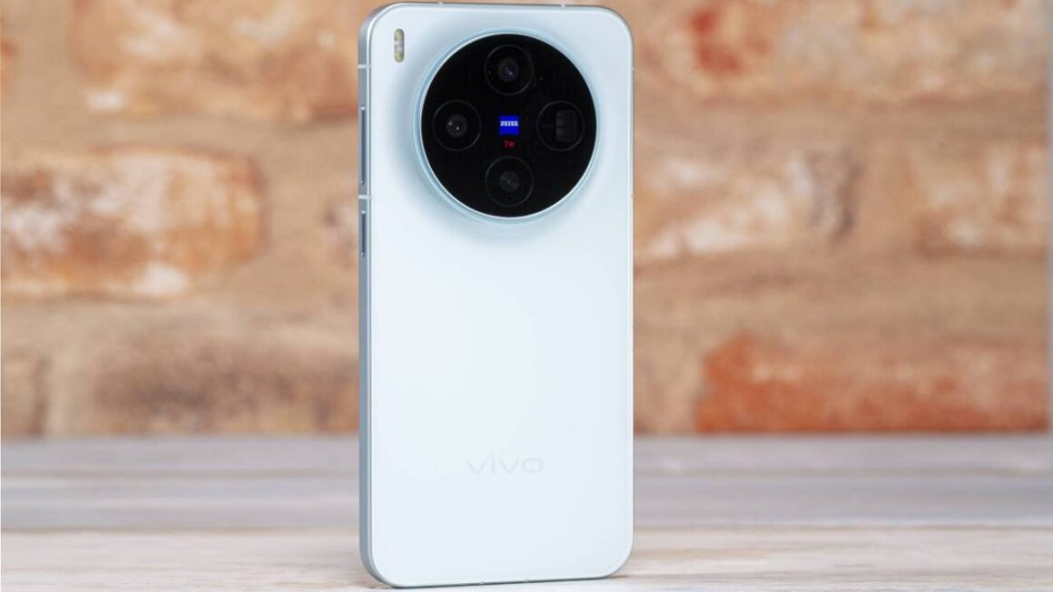 vivo X500 1