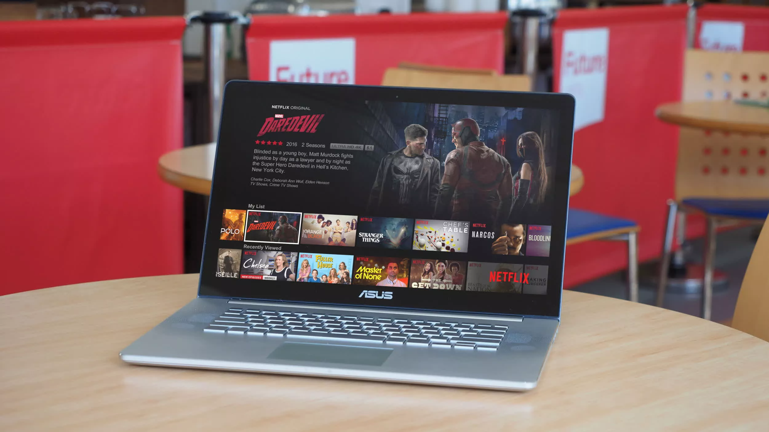 Netflix-Chromeda-4K-Yayini-Sinirli-Sunuyor.jpg