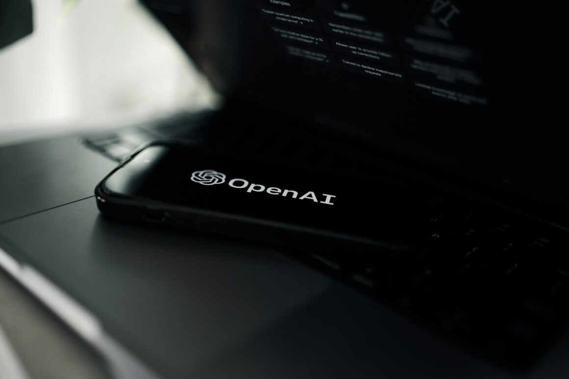 OpenAI, GPT-5.6 Luna Fiyatını Yüzde 80 Düşürdü